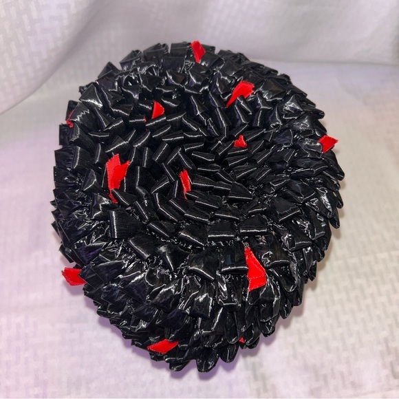 Black and Red Women's Accessory Vintage Pillbox hat - Picture 2 of 6